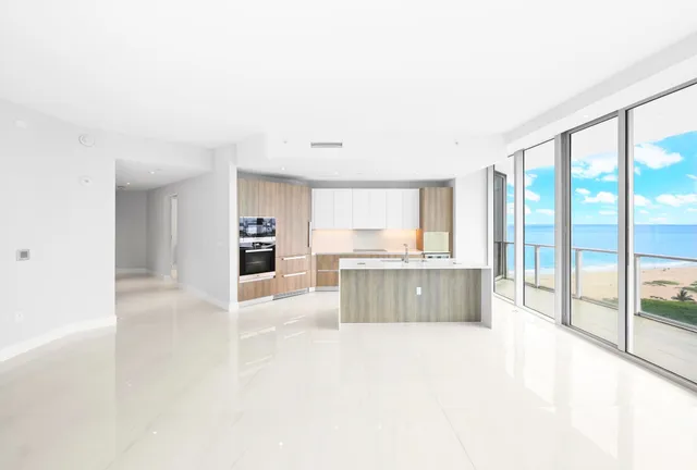 $2,077,000 | 3100 North Ocean Drive, Unit H1608, Singer Island, FL 33404