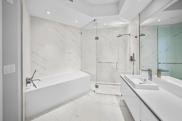 $2,077,000 | 3100 North Ocean Drive, Unit H1608, Singer Island, FL 33404