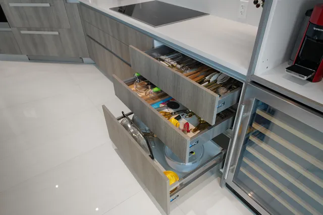 $2,077,000 | 3100 North Ocean Drive, Unit H1608, Singer Island, FL 33404