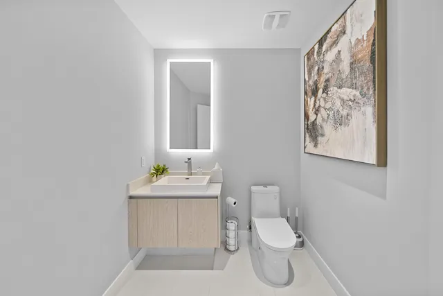 $2,077,000 | 3100 North Ocean Drive, Unit H1608, Singer Island, FL 33404