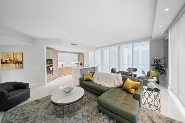 $2,077,000 | 3100 North Ocean Drive, Unit H1608, Singer Island, FL 33404