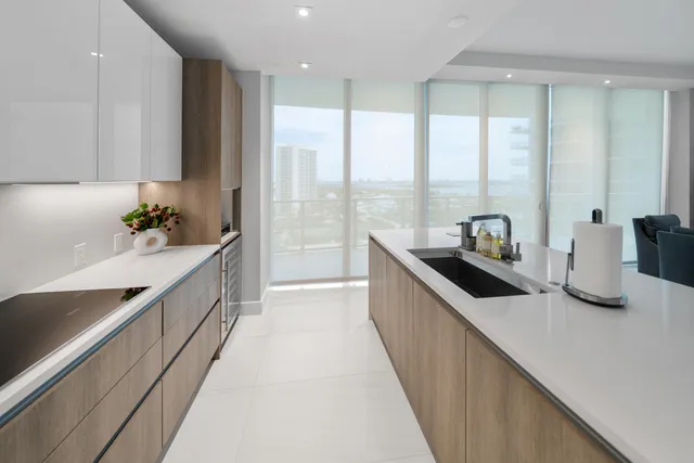$2,077,000 | 3100 North Ocean Drive, Unit H1608, Singer Island, FL 33404