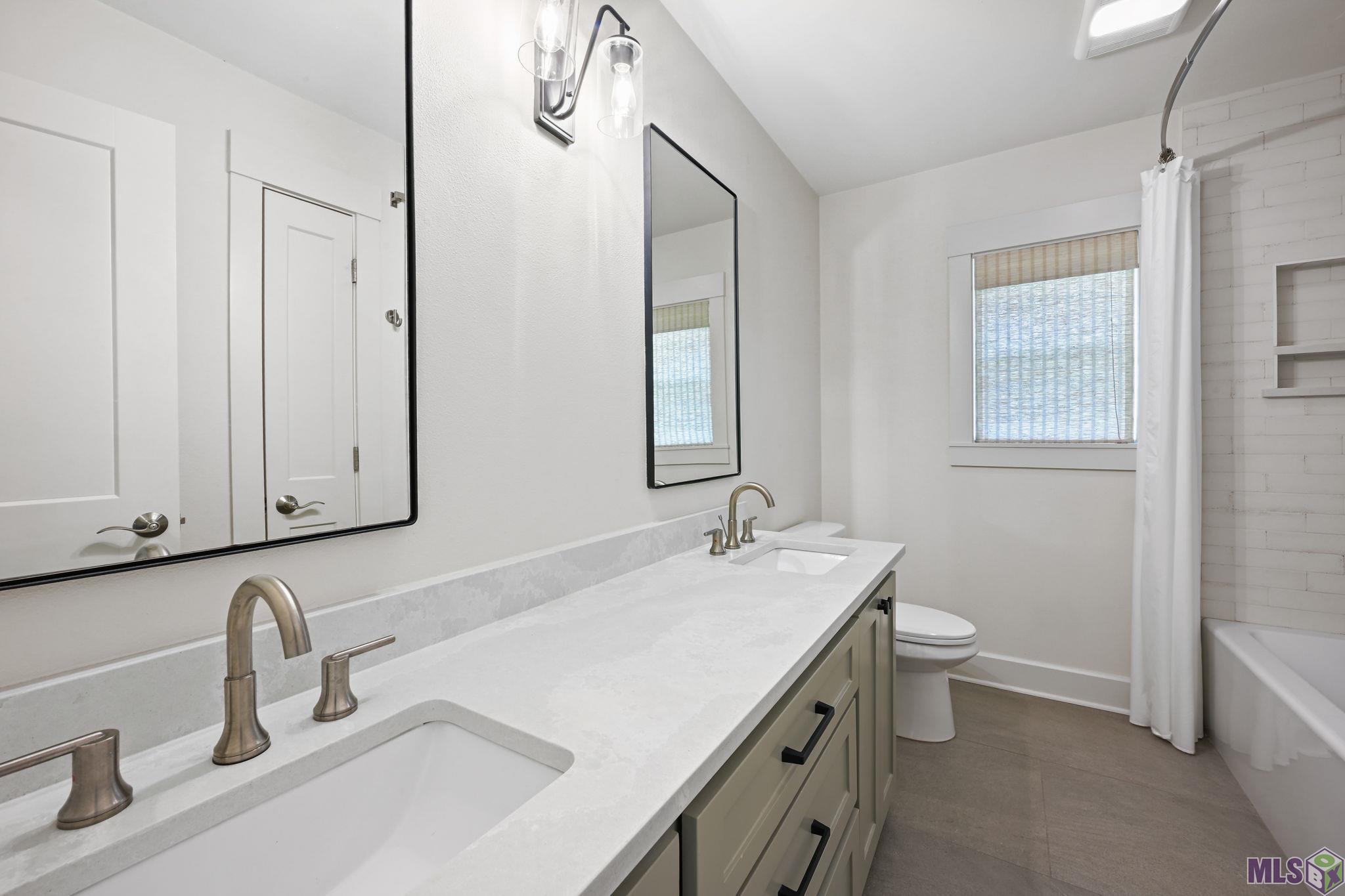 14173 Troy Duplessis Road Gonzales, LA 70737 - Photo 17 of 22