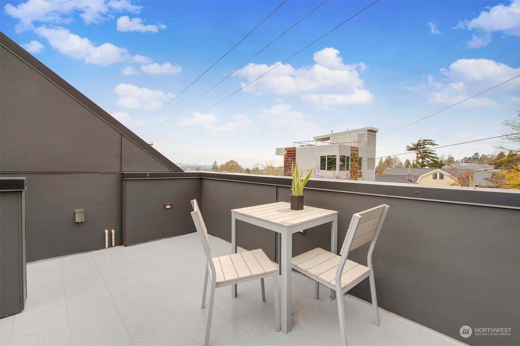 1213 East Mercer Street Seattle, WA 98102 - Photo 19 of 29 a view of balcony with furniture