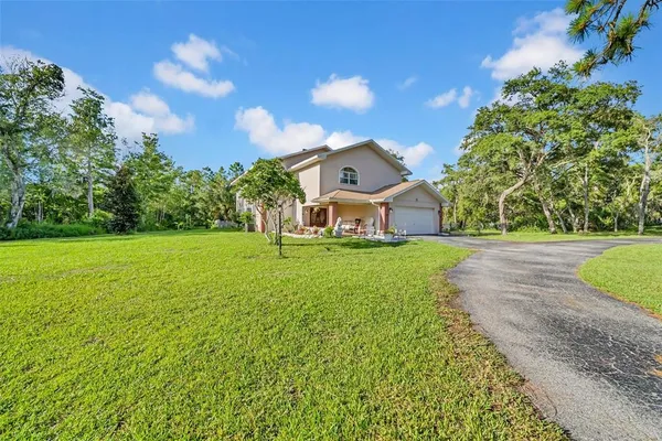 a view of a golf course