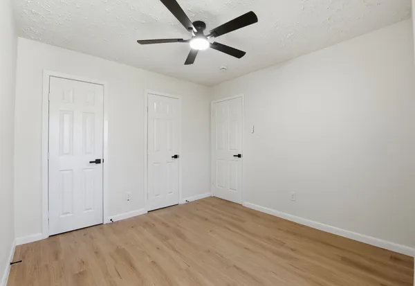 $2,000 | 7310 Sonnet Glen Lane, Houston, TX 77095