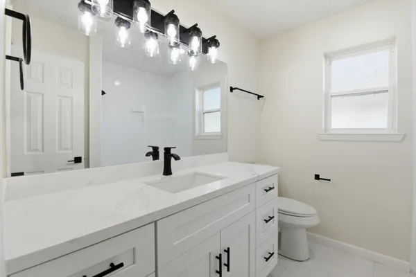 $2,000 | 7310 Sonnet Glen Lane, Houston, TX 77095