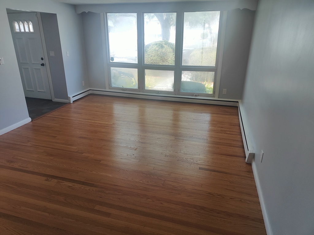 116 Almont Street Boston, MA 02126 - Photo 6 of 18