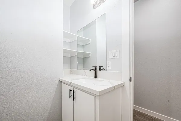 $1,350 | 6725 Avenue K, Unit B, Houston, TX 77011