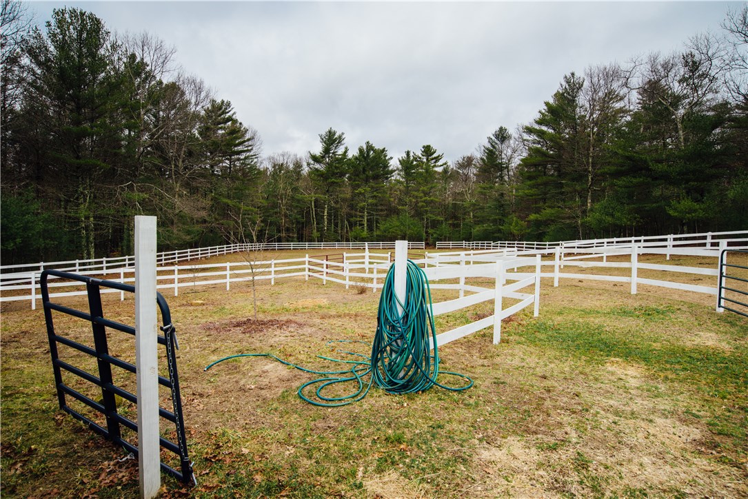 45 Falcon Ridge Drive Exeter, RI 02822 - Photo 8 of 11