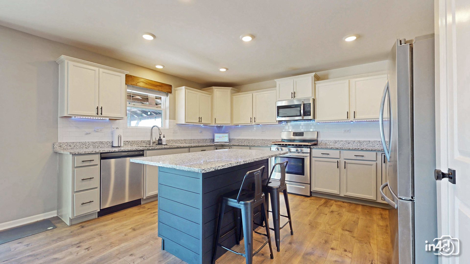 2030 Bristol Park Road New Lenox, IL 60451 - Photo 6 of 36 Gallery Image 6