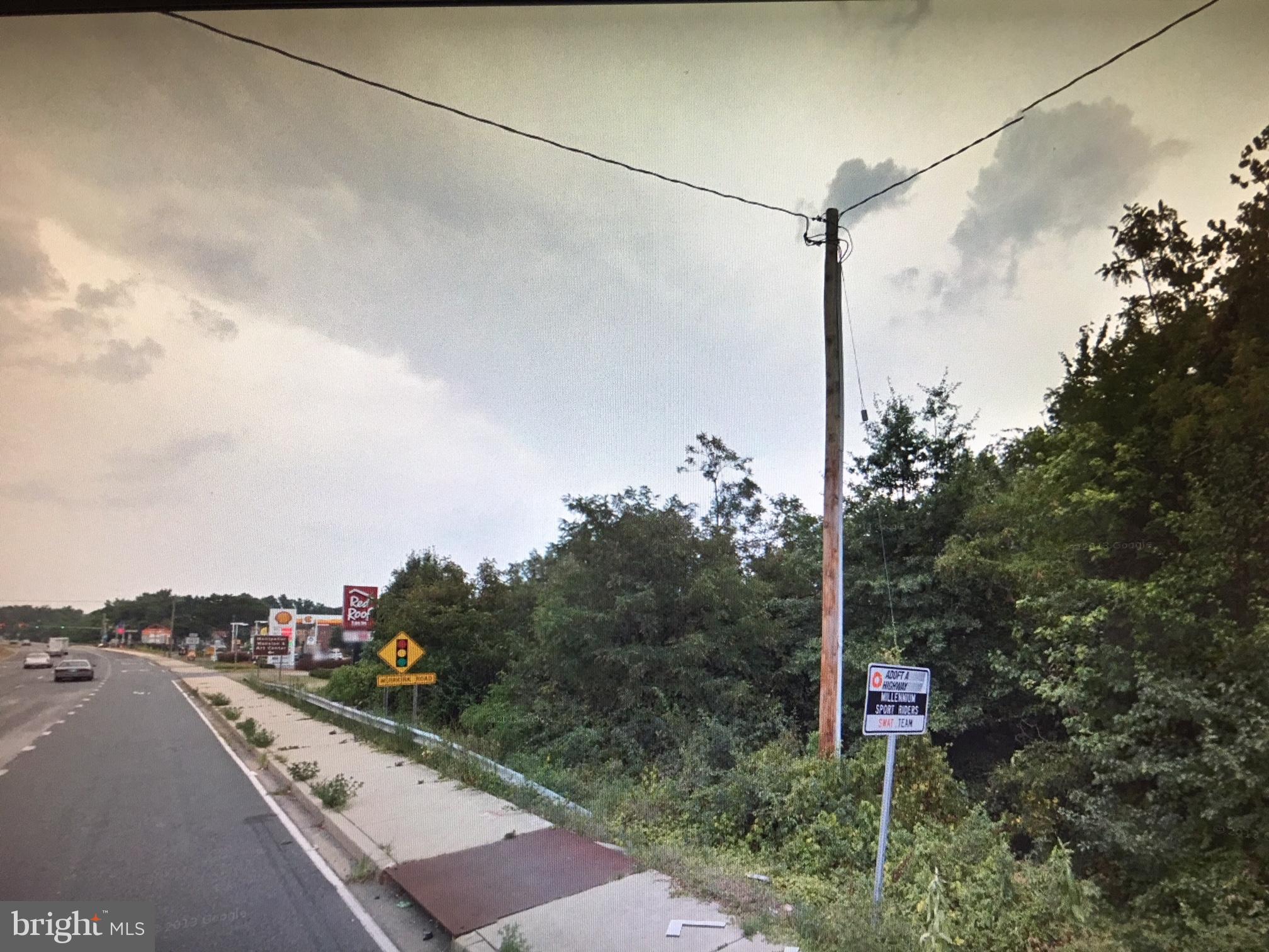 12513 Laurel Bowie Road Laurel, MD 20708 - Photo 21 of 22 a view of a city street sign