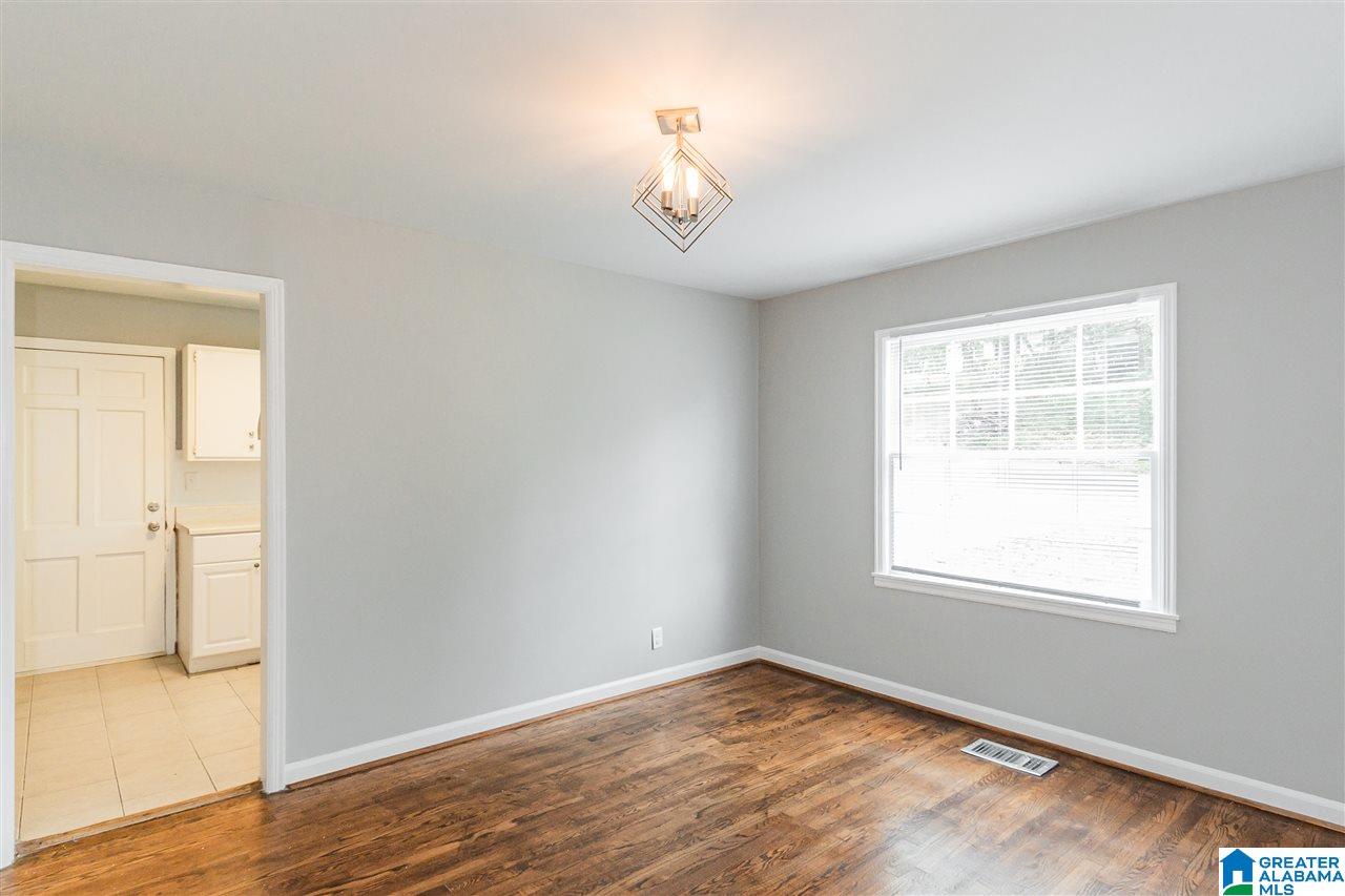 917 77th Street South Birmingham, AL 35206 - Photo 10 of 34
