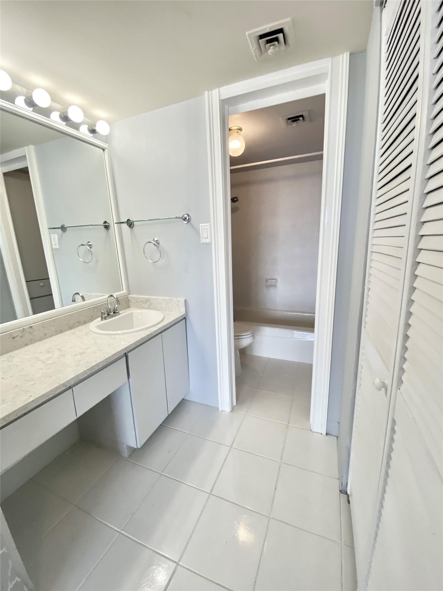 2016 Main Street, Unit 720 Houston, TX 77002 - Photo 17 of 29 Gallery Image 17