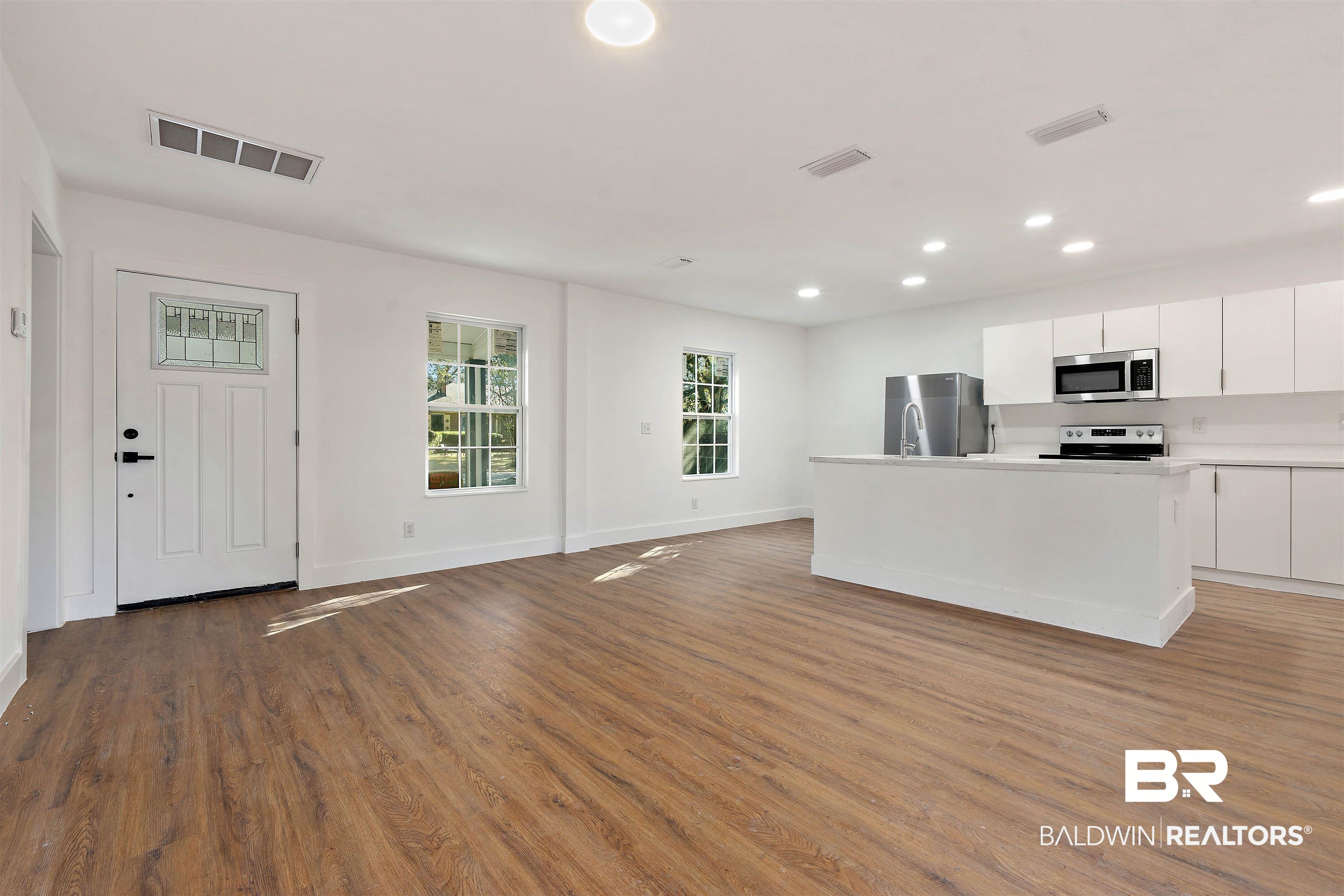 156 Potter Drive Mobile, AL 36606 - Photo 6 of 19