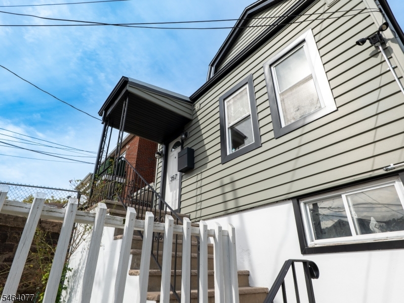 357 Ridgewood Avenue Newark, NJ 07112 - Photo 2 of 33 Gallery Image 2