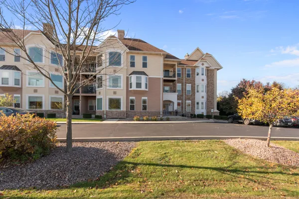 $295,000 | N74W13737 Appleton Avenue, Unit 107, Menomonee Falls, WI 53051