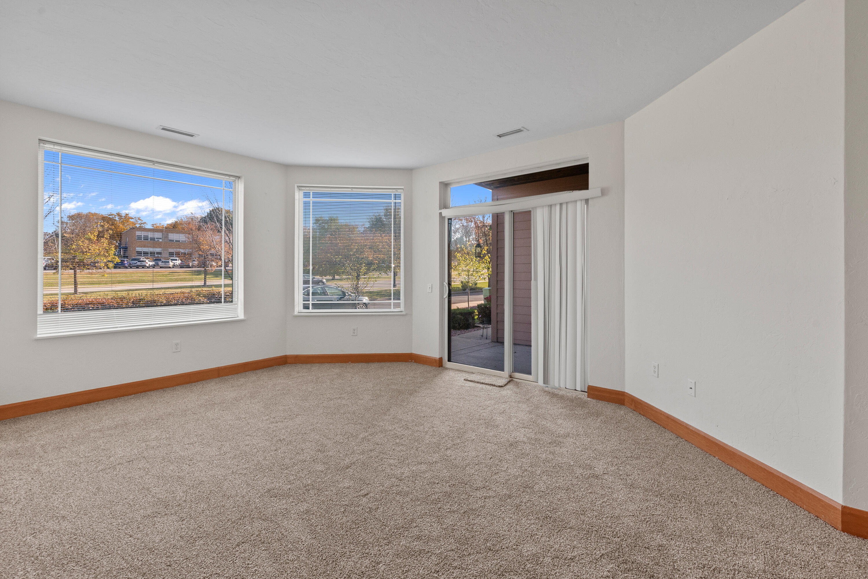 N74W13737 Appleton Avenue, Unit 107 Menomonee Falls, WI 53051 - Photo 11 of 31 N74W13737 Appleton Ave 107-4