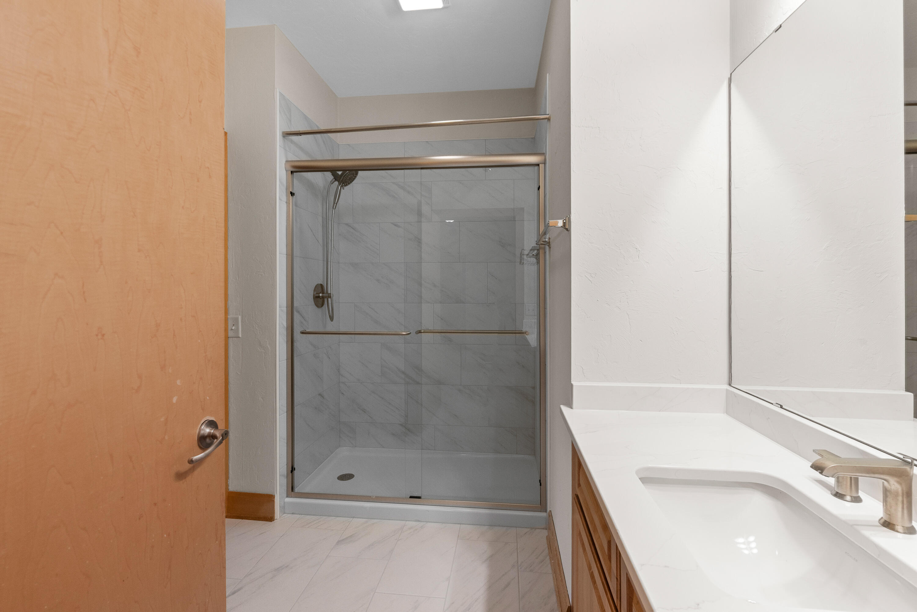 N74W13737 Appleton Avenue, Unit 107 Menomonee Falls, WI 53051 - Photo 24 of 31 N74W13737 Appleton Ave 107-11