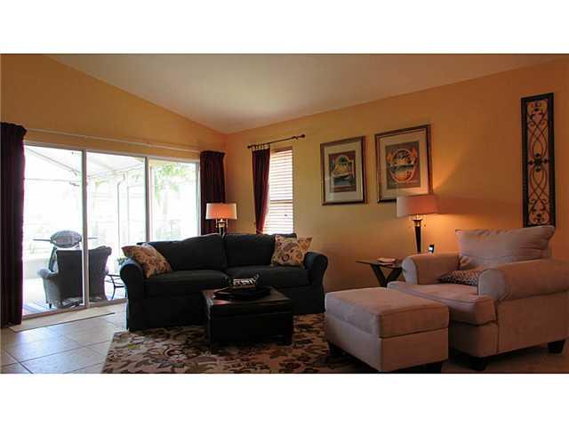 8915 Southwest Caprice Circle Stuart, FL 34997 - Photo 7 of 25 Gallery Image 7