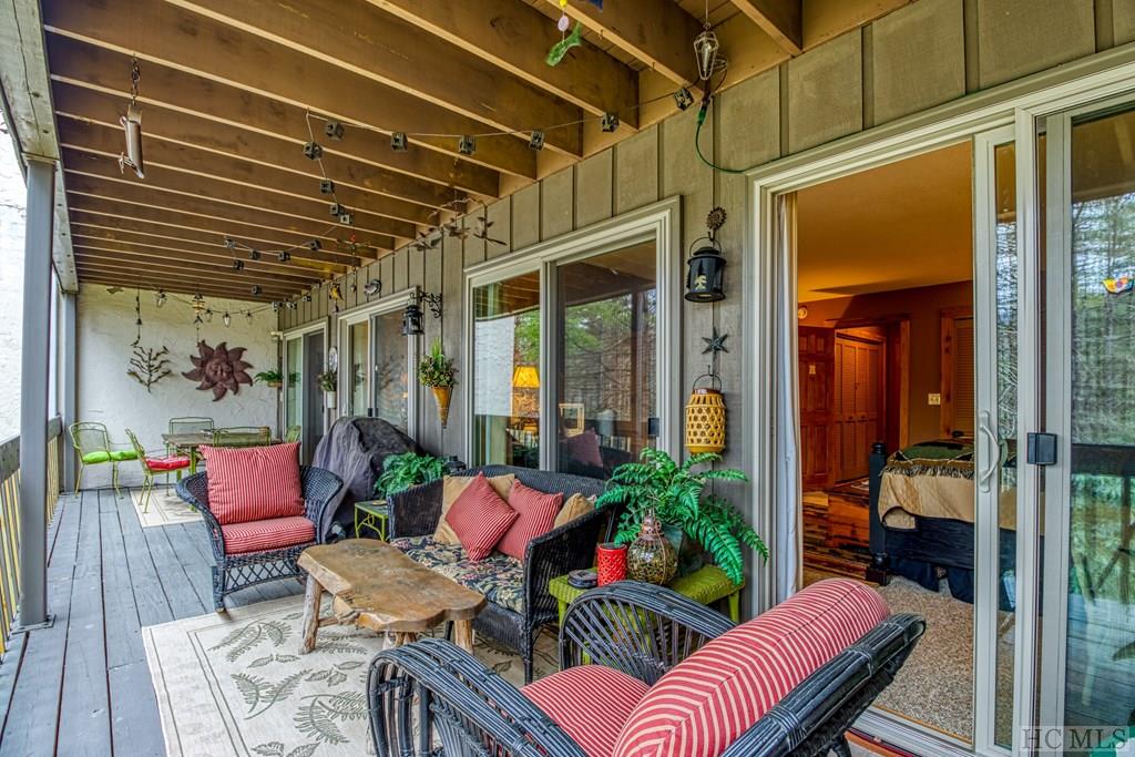 407 Overlook Road, Unit 2 Sapphire, NC 28774 - Photo 18 of 29 Gallery Image 18