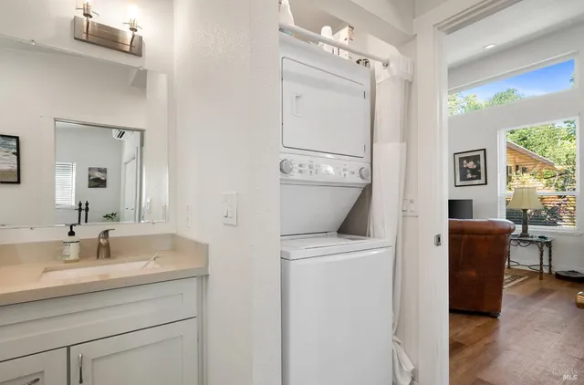 $999,500 | 4627 Sonoma Highway, Santa Rosa, CA 95409