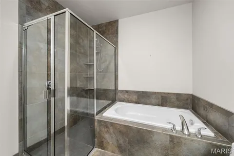 $179,000 | 1015 Washington Avenue, Unit 206, St. Louis, MO 63101