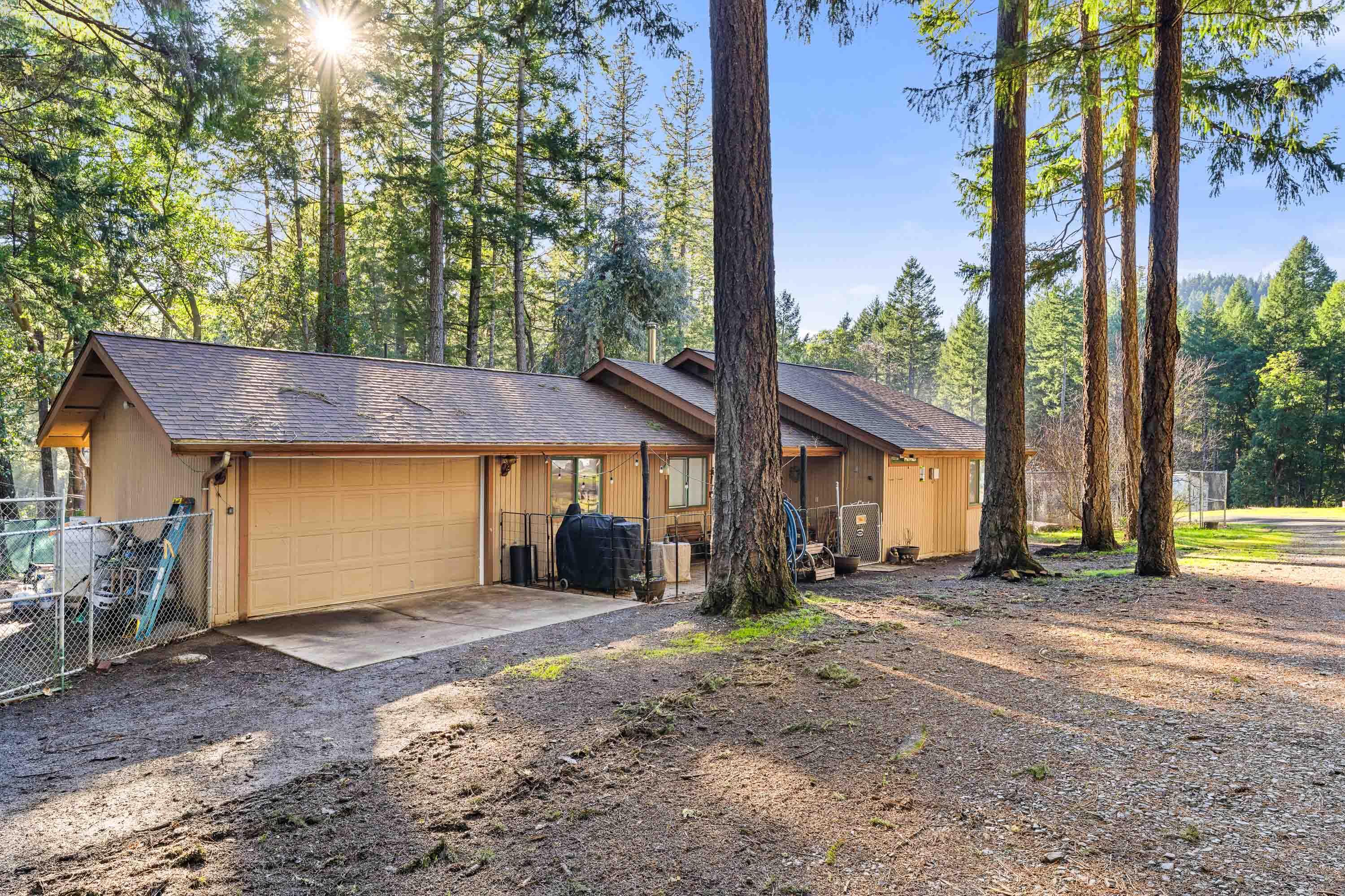 1492 Crooks Creek Road Selma, OR 97538 - Photo 31 of 38 EXT (3 of 16)