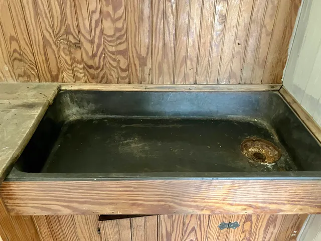 $165,000 | 77 Buffalo Street, Hardwick, VT 05843