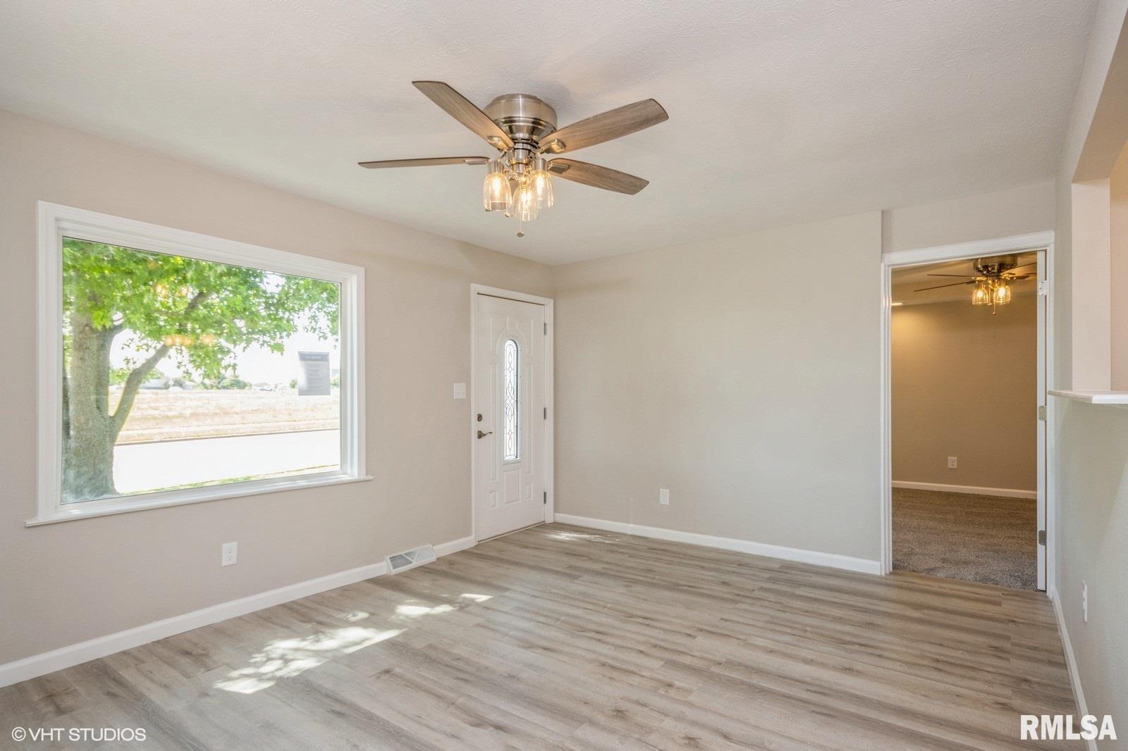 2916 South 11th Street Springfield, IL 62703 - Photo 3 of 15