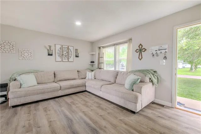 $240,000 | 604 Lake Road, Garden City, MO 64747