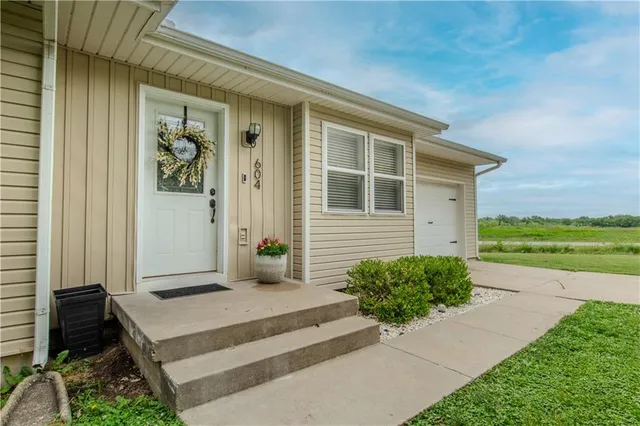 $240,000 | 604 Lake Road, Garden City, MO 64747
