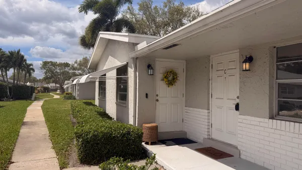 $2,200 | 2403 Lowson Boulevard, Unit D, Delray Beach, FL 33445