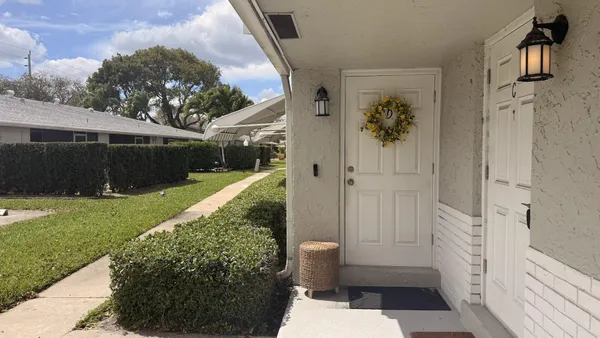 $2,200 | 2403 Lowson Boulevard, Unit D, Delray Beach, FL 33445