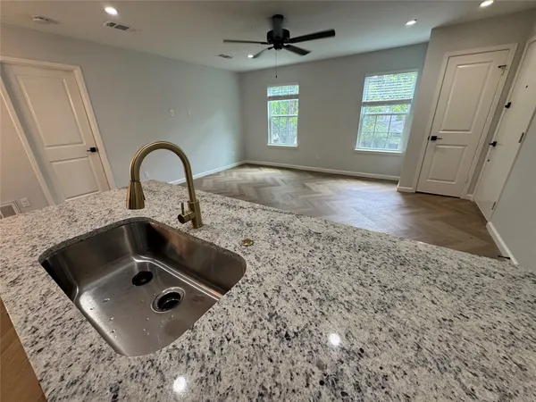 $2,100 | 1604 West 40th Street, Unit B, Austin, TX 78756