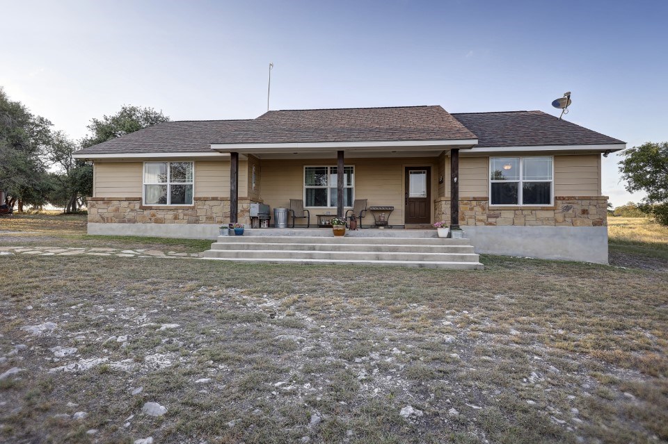 245 Big Sky Road Harper, TX 78631 - Photo 5 of 30