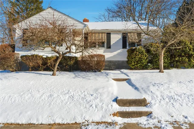 $374,900 | 92 Rockland Avenue, Woonsocket, RI 02895