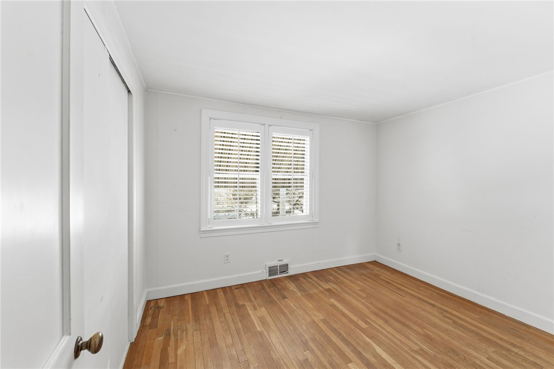 92 Rockland Avenue Woonsocket, RI 02895 - Photo 31 of 43