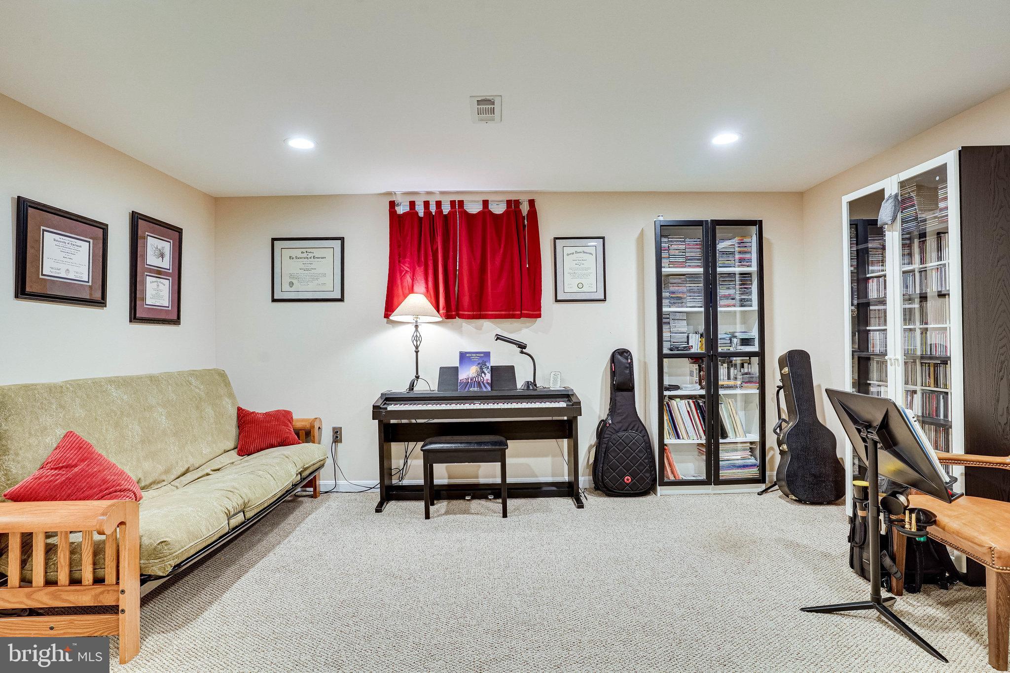 9141 Rockefeller Lane Springfield, VA 22153 - Photo 54 of 71 Can function as multiple areas or one big room!