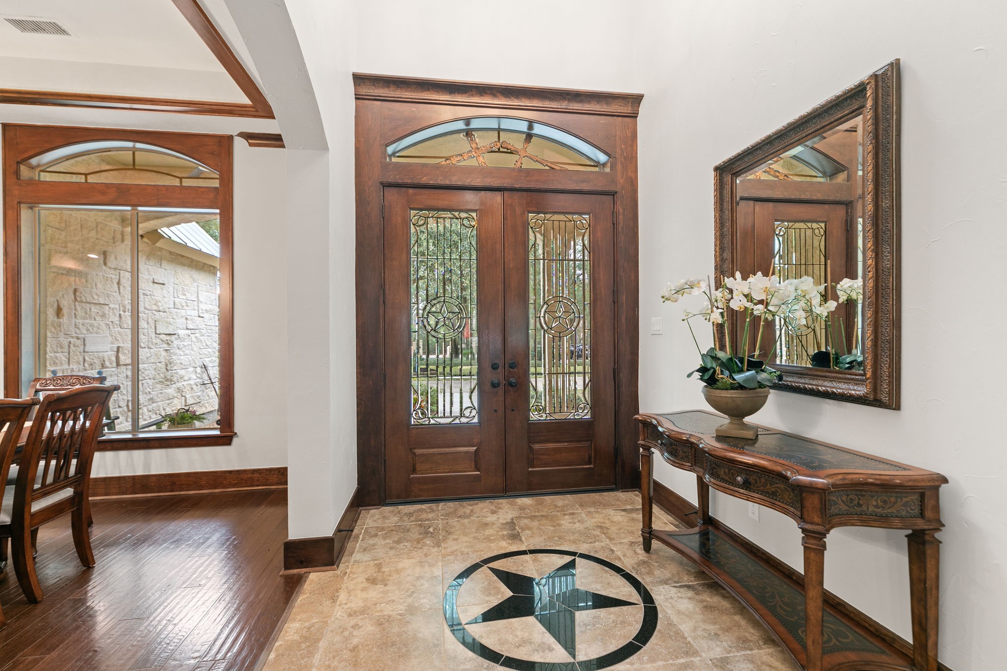 15601 Brown Road Tomball, TX 77377 - Photo 6 of 48 a living room with furniture and a window