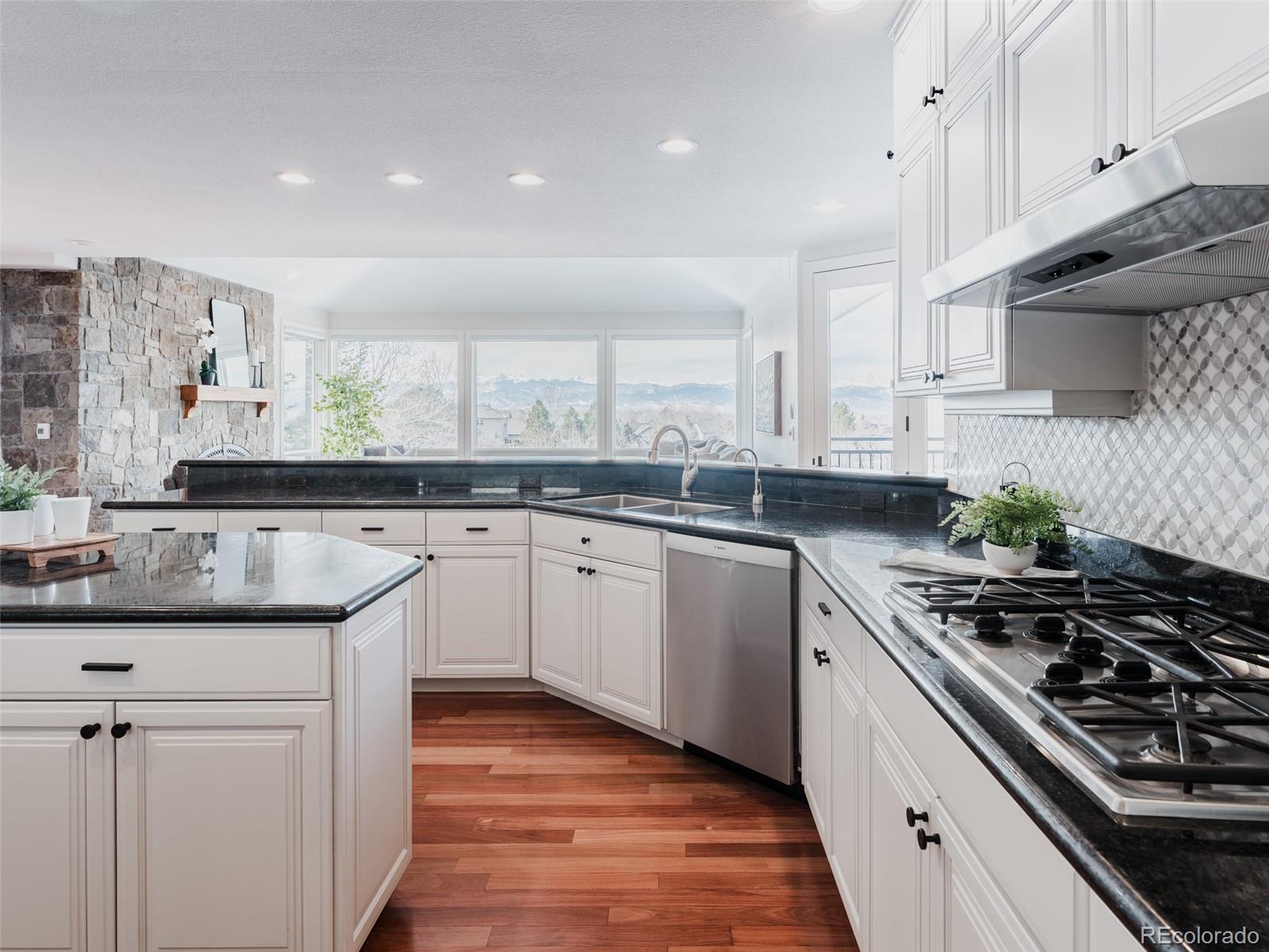 2043 Buchanan Point Lafayette, CO 80026 - Photo 12 of 50