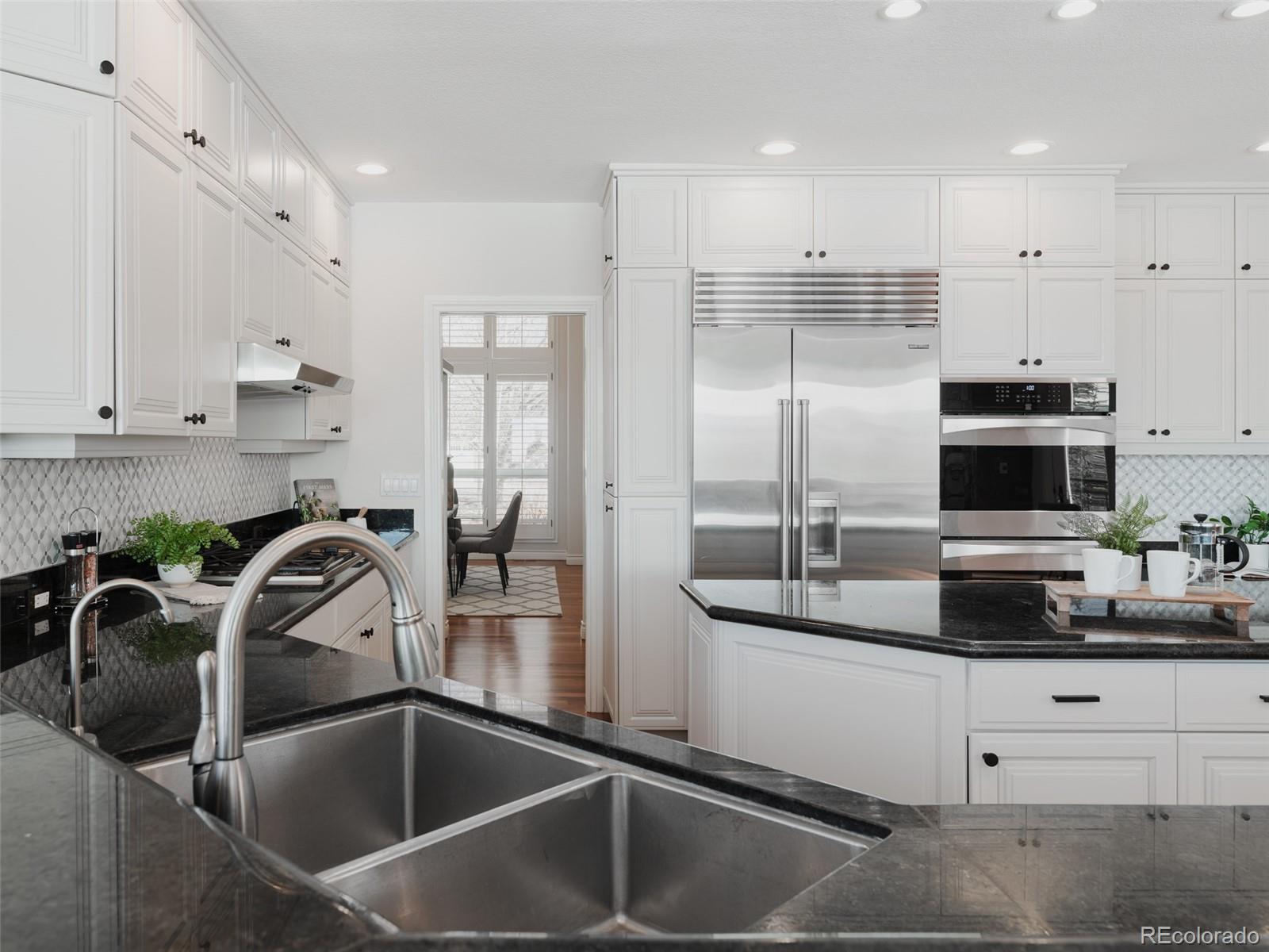 2043 Buchanan Point Lafayette, CO 80026 - Photo 16 of 50