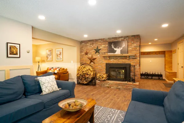 $829,000 | 13 Betty Johnson Lane, Winhall, VT 05340