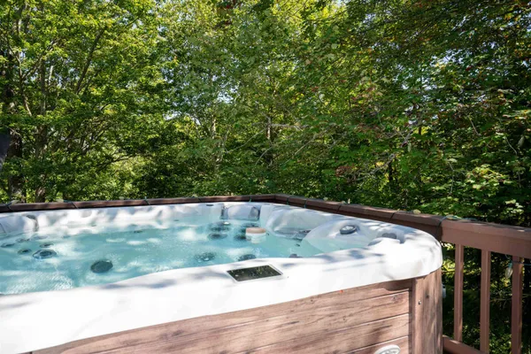 $829,000 | 13 Betty Johnson Lane, Winhall, VT 05340