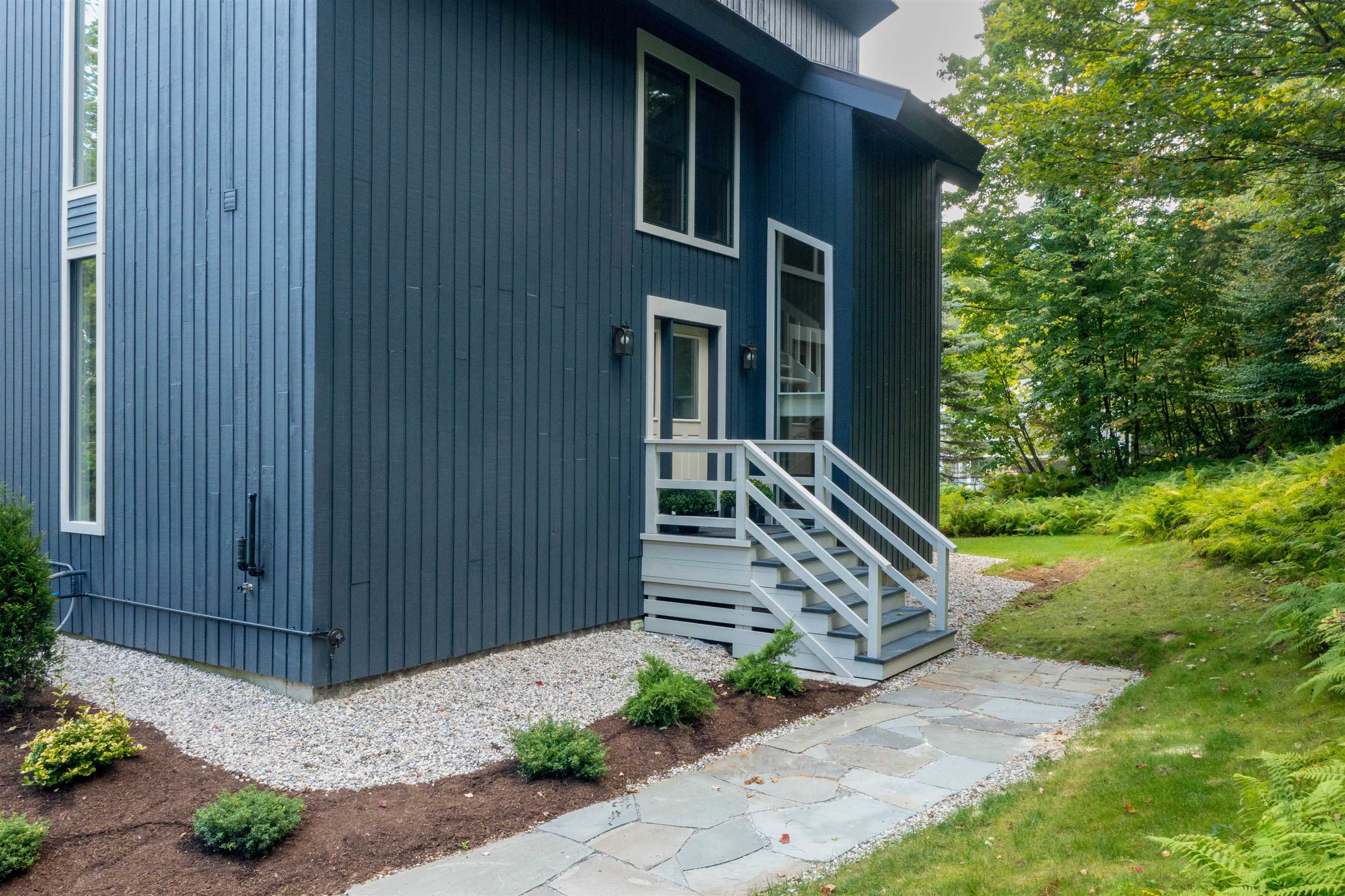 13 Betty Johnson Lane Winhall, VT 05340 - Photo 4 of 37