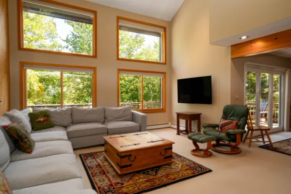 $829,000 | 13 Betty Johnson Lane, Winhall, VT 05340