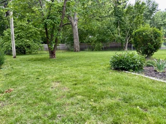 4909 Tomahawk Road Prairie Village, KS 66208 - Photo 2 of 2
