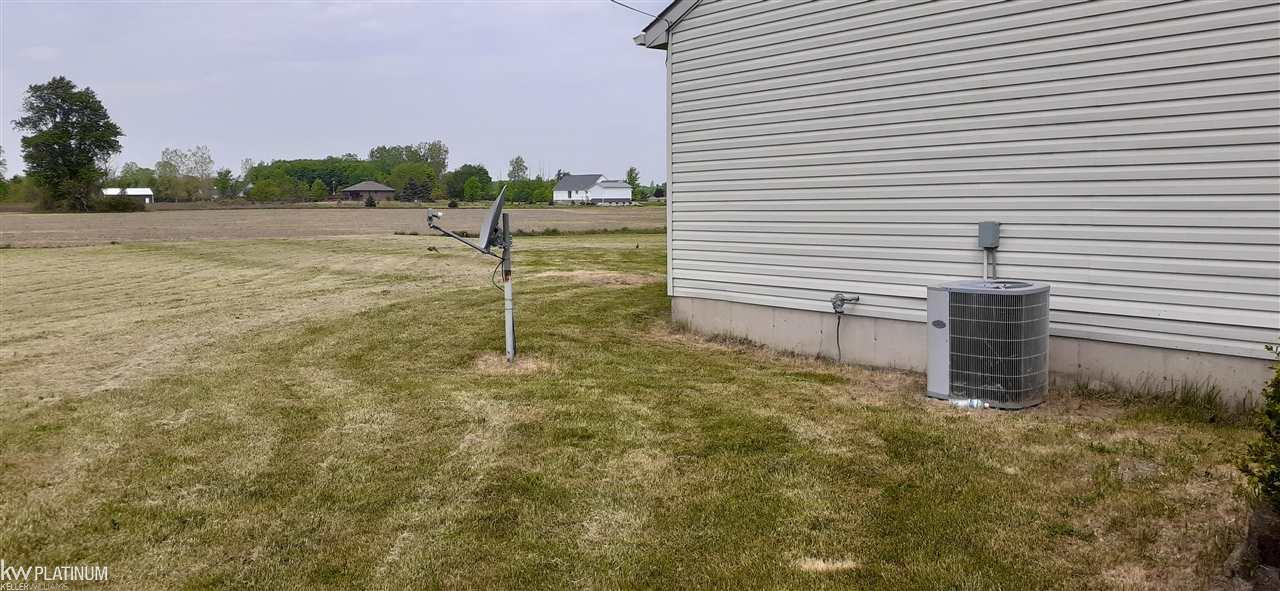 1435 Fox Road Goodells, MI 48027 - Photo 7 of 23