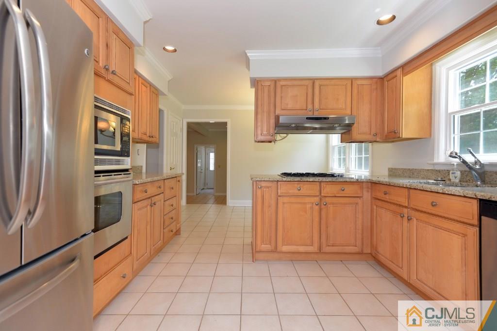 151 Schanck Road Freehold, NJ 07728 - Photo 8 of 25 Gallery Image 8