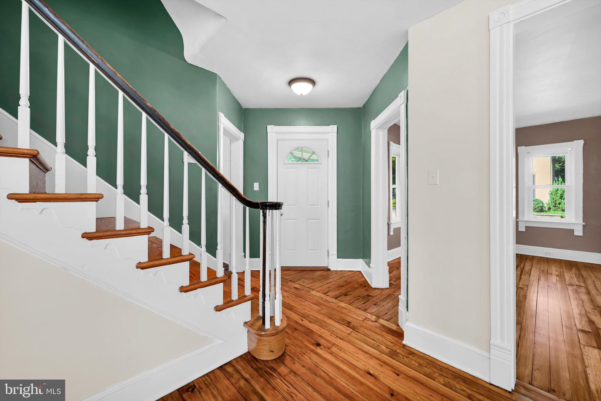 451 Mt Sidney Road Lancaster, PA 17602 - Photo 4 of 43 Foyer